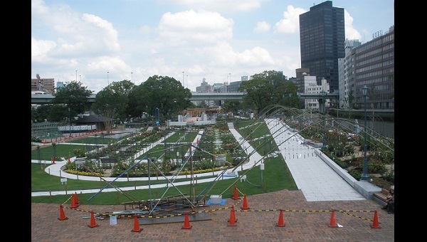 中之島バラ園