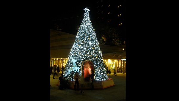 なんばパークス